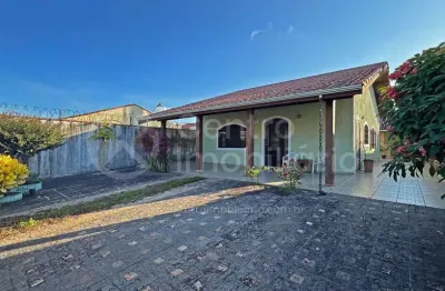 Casa à venda com 3 quartos em peruíbe, no bairro cidade nova peruíbe