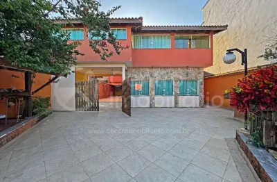 Casa à venda com 4 quartos em peruíbe, no bairro balneario arpoador