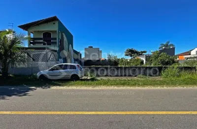 Terreno à venda no Guaraú, Peruíbe 