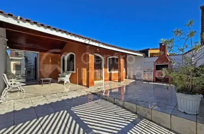 Casa à venda com 2 quartos em peruíbe, no bairro parque balneario oasis