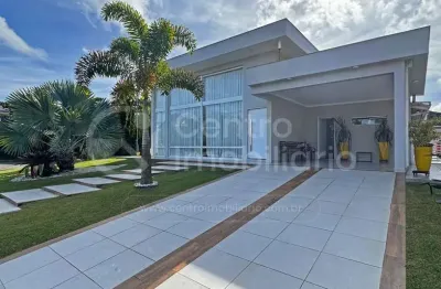 Casa à venda com piscina e 4 quartos em peruíbe, no bairro bougainvillee ii