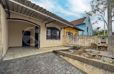 Casa à venda com 2 quartos em peruíbe, no bairro balneario arpoador