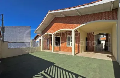 Casa à venda com 3 quartos em peruíbe, no bairro balneario barra de jangada