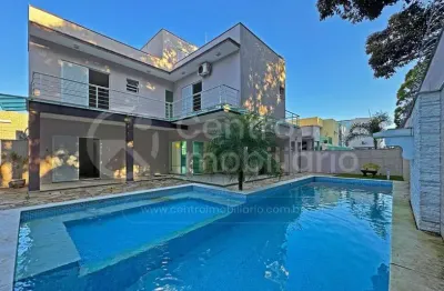 Casa à venda com piscina e 6 quartos em peruíbe, no bairro bougainvillee iv