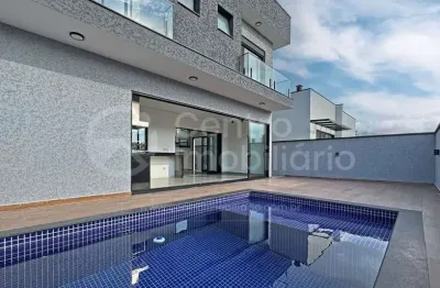 Casa à venda com piscina e 4 quartos em peruíbe, no bairro residencial flora rica