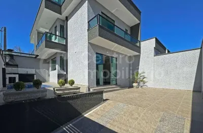 Casa à venda com piscina e 2 quartos em peruíbe, no bairro jardim ribamar