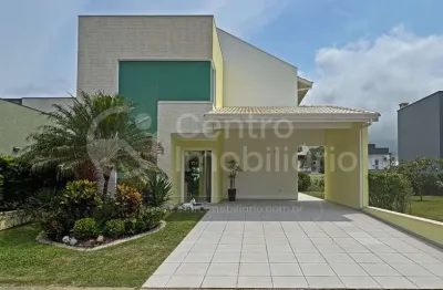 Casa à venda com 4 quartos em peruíbe, no bairro jd tres marias