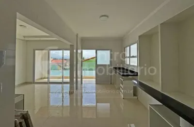 Apartamento à venda com 2 quartos (1 suítes) em peruíbe, no bairro centro