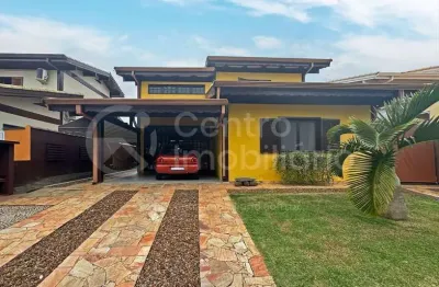 Casa à venda com 4 quartos em peruíbe, no bairro balneario sambura