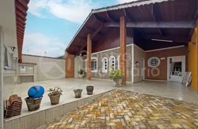Casa à venda com 3 quartos em peruíbe, no bairro parque balneario oasis