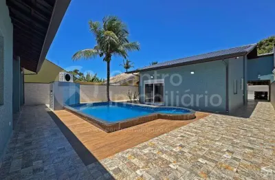 Casa à venda com piscina e 3 quartos em peruíbe, no bairro cidade nova peruíbe