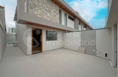 Casa à venda com piscina e 3 quartos em peruíbe, no bairro stella maris