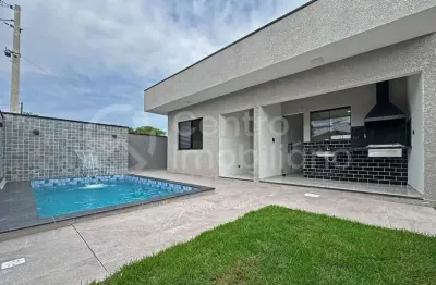 Casa à venda com piscina e 3 quartos em peruíbe, no bairro stella maris