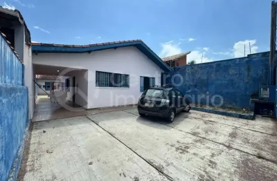 CASA à venda com 3 quartos em Peruíbe, no bairro Cidade Nova Peruíbe