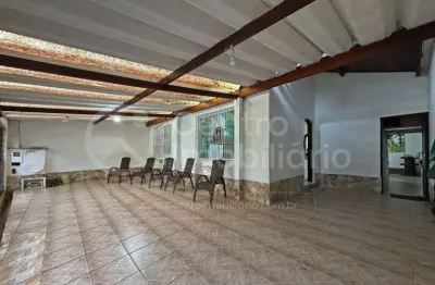 Casa com 2 quartos à venda no Centro, Peruíbe 