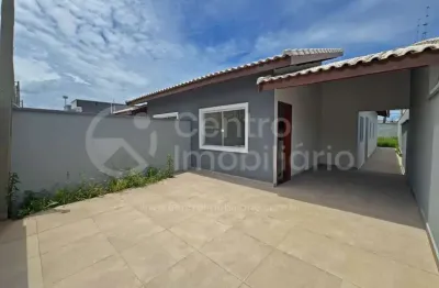 CASA à venda com 3 quartos em Peruíbe, no bairro Parque D Aville
