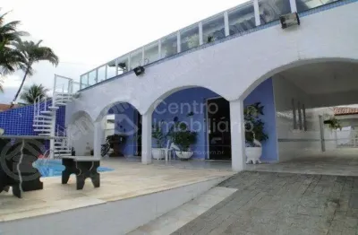 Casa à venda com piscina e 5 quartos em peruíbe, no bairro balneario arpoador
