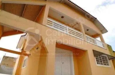 Casa à venda com 3 quartos em peruíbe, no bairro balneario arpoador