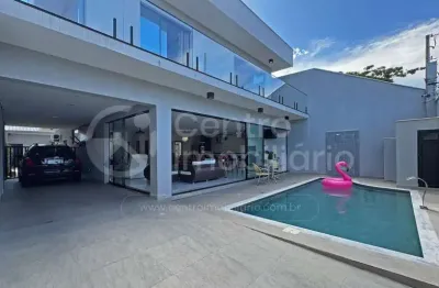 Casa à venda com piscina e 4 quartos em peruíbe, no bairro stella maris