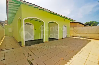 Casa à venda com 3 quartos em peruíbe, no bairro jardim imperador