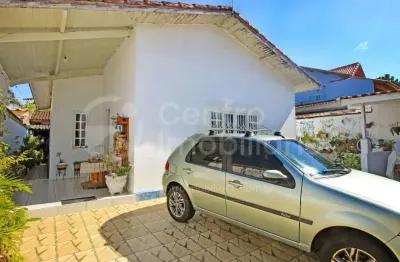 Casa à venda com 3 quartos em peruíbe, no bairro balneario sambura