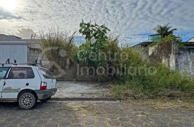 Terreno à venda no Balneário Josedy, Peruíbe 