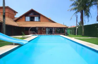 Casa à venda com piscina e 4 quartos em peruíbe, no bairro jardim ribamar