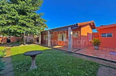Casa com 3 quartos à venda no Jardim Star, Peruíbe 