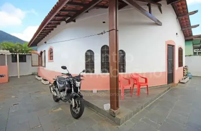 Casa à venda com 2 quartos em peruíbe, no bairro centro