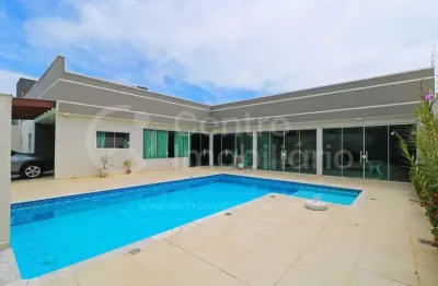 Casa à venda com piscina e 4 quartos em peruíbe, no bairro stella maris
