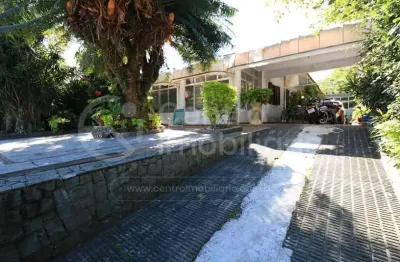 Casa com 3 quartos à venda no Centro, Peruíbe 