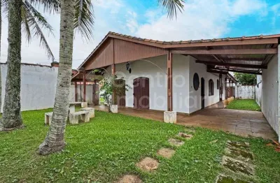 Casa à venda com 3 quartos em peruíbe, no bairro belmira novaes