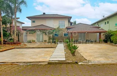 Casa à venda com piscina e 5 quartos em peruíbe, no bairro bougainvillee v