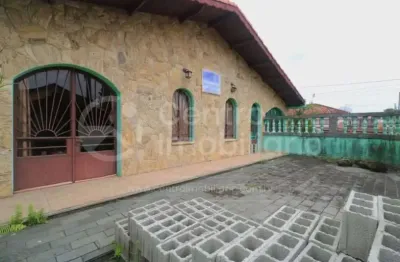 Casa à venda com 3 quartos em peruíbe, no bairro jardim três marias