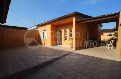 Casa à venda com 3 quartos em peruíbe, no bairro jardim brasil