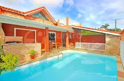 Casa à venda com piscina e 8 quartos em peruíbe, no bairro estancia balnearia convento velho