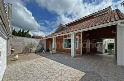 CASA à venda com 3 quartos em Peruíbe, no bairro Parque Balneario Oasis