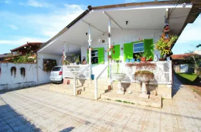 Casa à venda com 2 quartos em peruíbe, no bairro jardim três marias