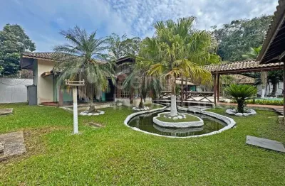 Casa à venda com piscina e 4 quartos em peruíbe, no bairro estância são marcos