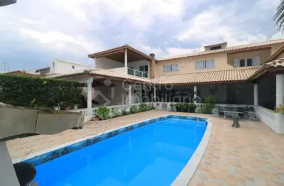 Casa à venda com piscina e 4 quartos em peruíbe, no bairro balneario josedy