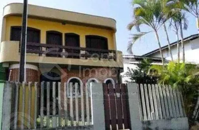 Casa à venda com 3 quartos em peruíbe, no bairro balneario sambura