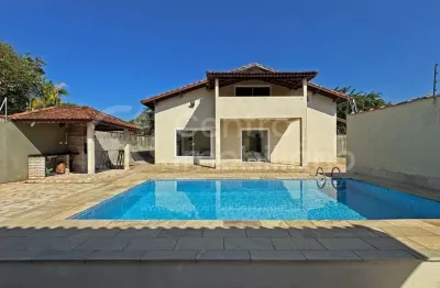 Casa à venda com piscina e 5 quartos em peruíbe, no bairro estancia balnearia convento velho