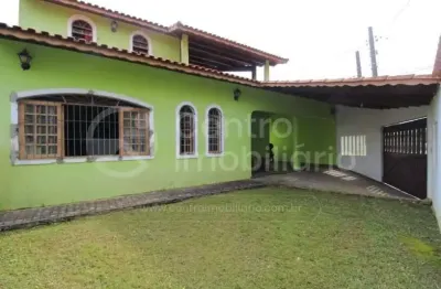 Casa à venda com 5 quartos em peruíbe, no bairro belmira novaes
