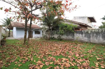Casa à venda com 2 quartos em peruíbe, no bairro vila romar