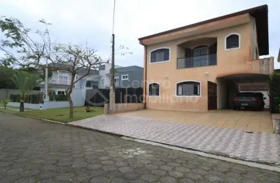 Casa à venda com 3 quartos em peruíbe, no bairro jd tres marias