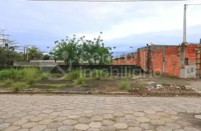 Terreno à venda em Estância Balneária Maria Helena Novaes, Peruíbe 