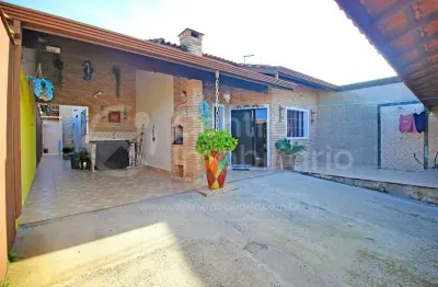 Casa à venda com 3 quartos em peruíbe, no bairro estancia sao jose