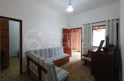 Casa com 2 quartos à venda no Centro, Peruíbe 
