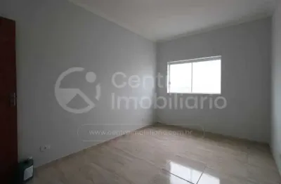 Apartamento à venda com 2 quartos (1 suítes) em peruíbe, no bairro centro
