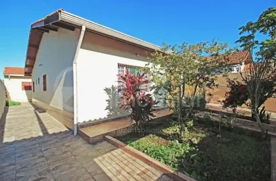 Casa à venda com 3 quartos em peruíbe, no bairro balneario arpoador